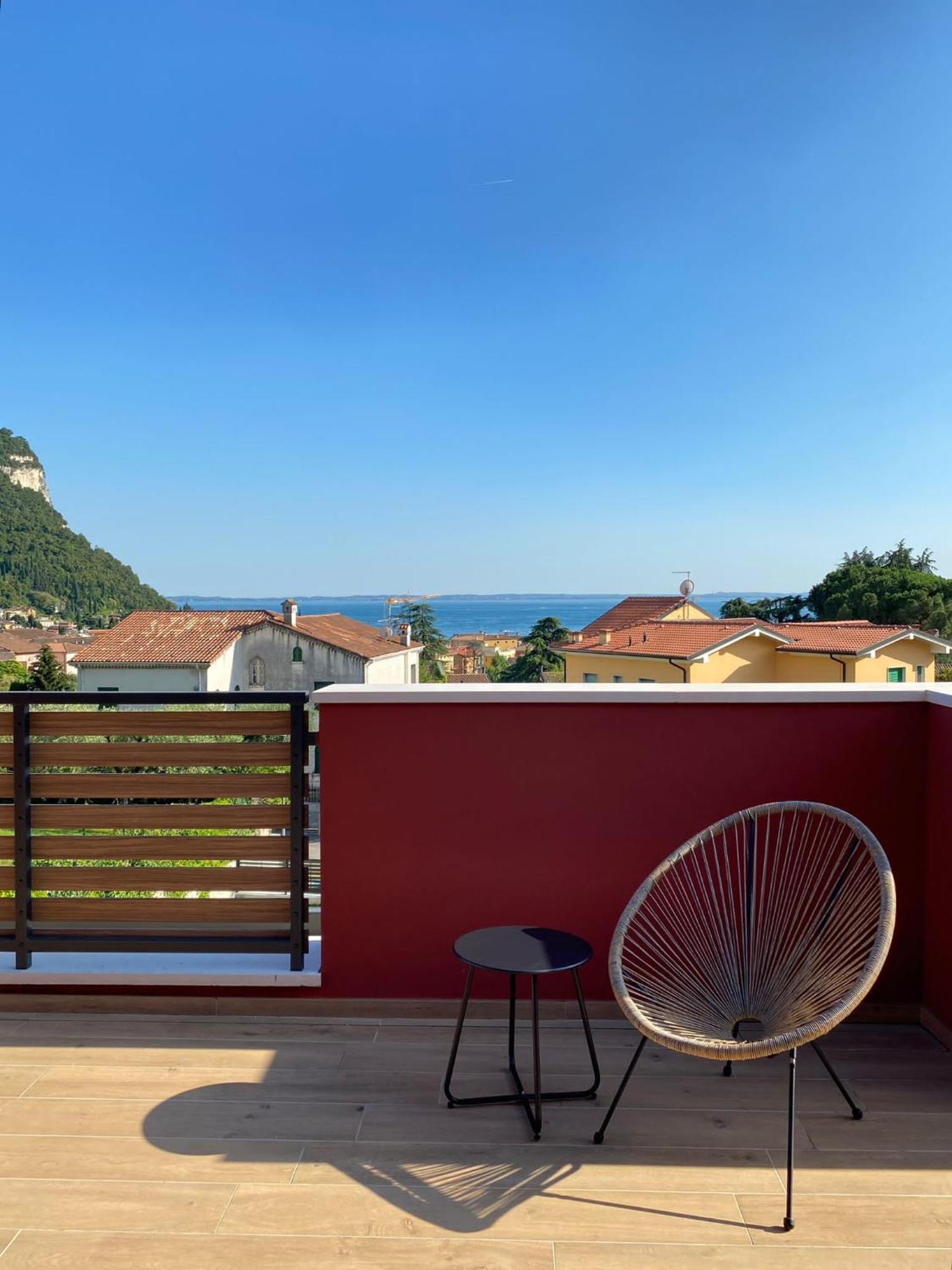 Ca'Masteva Aparthotel Garda  Ngoại thất bức ảnh
